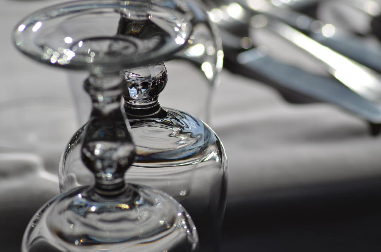 glass, goblet, table, wedding table, covered, event, knives, fork, napkin, restaurant, caterer, decoration, table decoration, wedding decoration, dishes, married, reception, knives, knives, caterer, caterer, caterer, caterer, caterer, reception, reception, reception, reception
